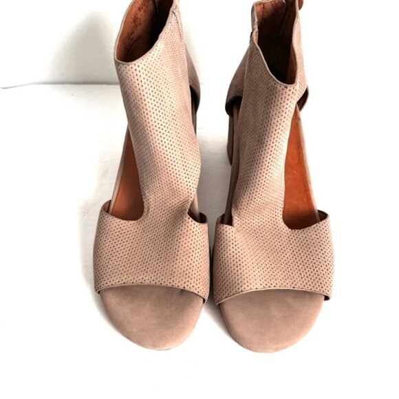 Gentle Souls by Kenneth Cole Charlene Peep-Toe - Picture 6 of 8